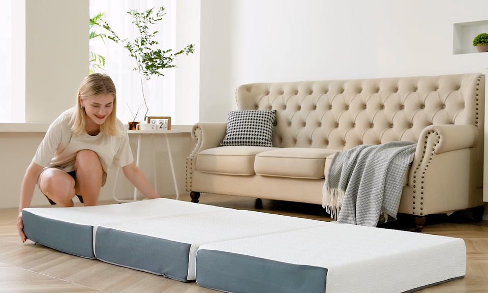 Vesgantti Matelas Pliant 15cm Matelas Pliable Mousse à Mémoire de Forme en Gel, Matelas Pliant de Sol pour Voiture, Camping, Voyage,Lit d'appoint avec Sac de Rangement