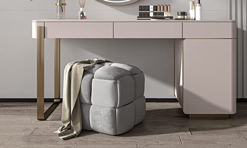Vesgantti Repose-Pieds Pouf Ottoman en Velours Tressé Tabouret Pouf Carré Rembourré Moderne Cube Ottoman Polyvalent pour Salon Chambre Salle de Séjour 43 x 43 x 46 cm